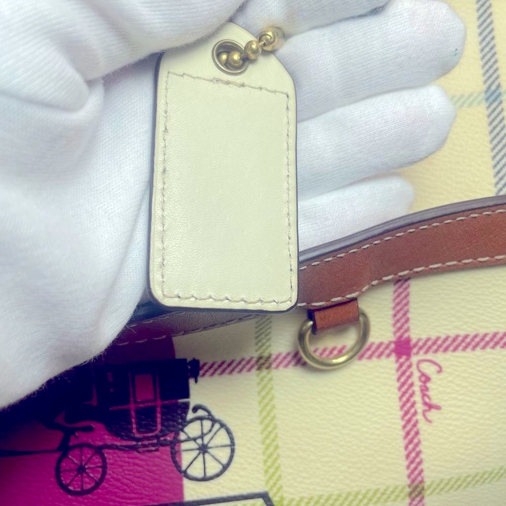 GREAT GIFT!! RARE Coach 3 piece Tote, cosmetic bag, change purse set PRICE FIRM - Picture 14 of 16